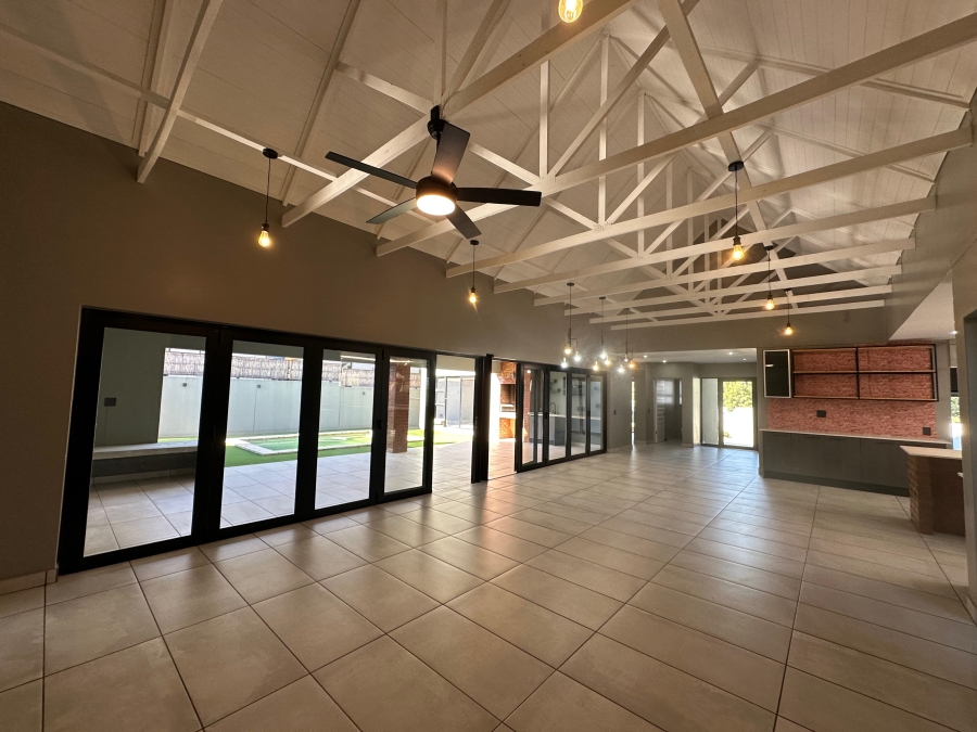 5 Bedroom Property for Sale in Leloko Lifestyle Estate North West